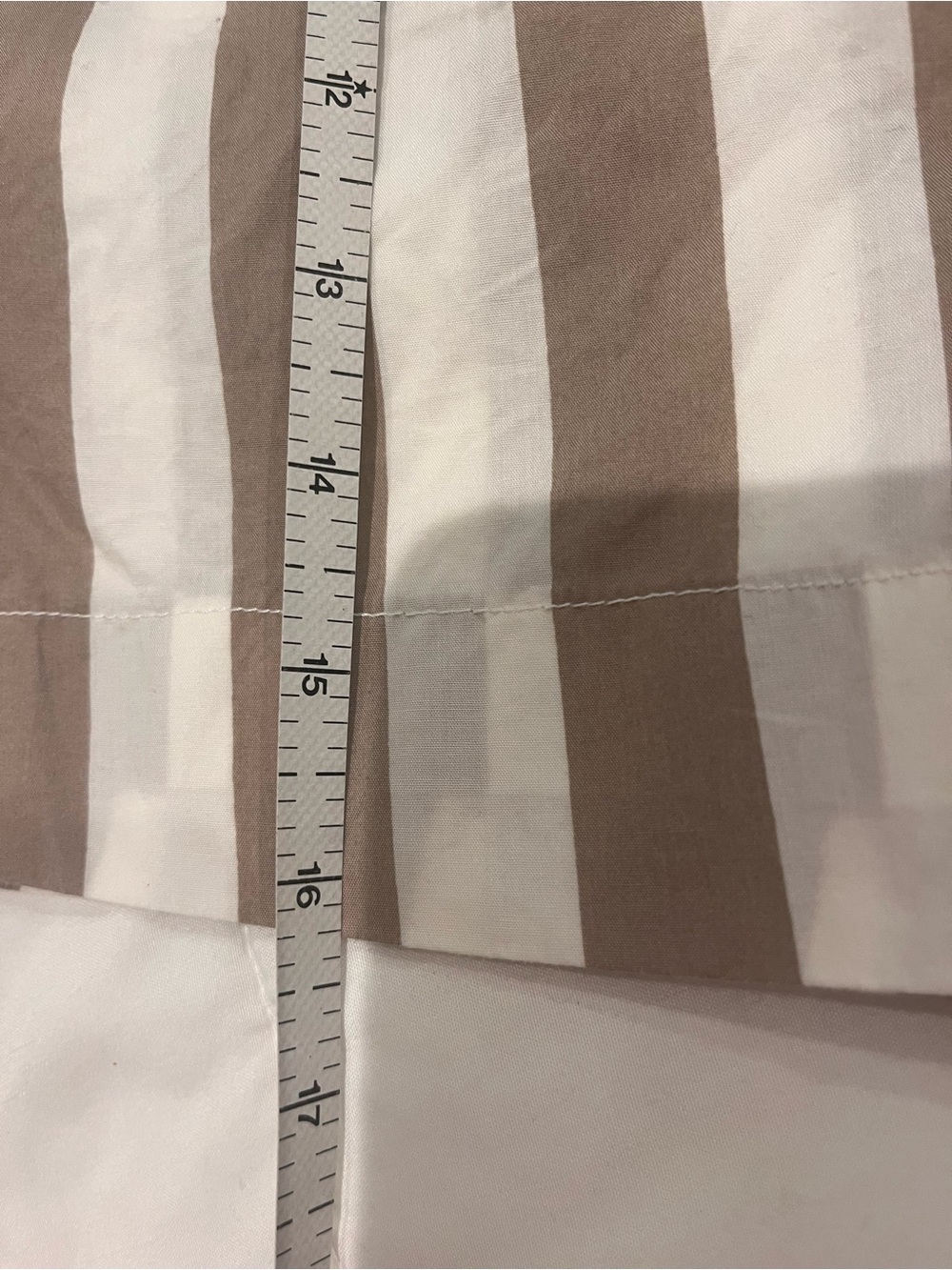 Aerie Striped Tan White Shorts SMALL Pockets Pull on Elastic Casual Boxer Lounge - Picture 6 of 8